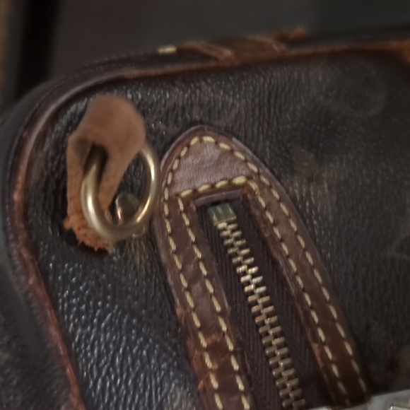 Authentic Louis Vuitton Clutch - Marley Dragonne   cosmetics, toiltery - Picture 9 of 14